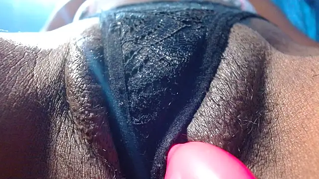 bethanywilson 23 online show from April 5, 2026, 1:41 pm