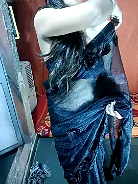 Snapshot of SHANAYA94 chatting on December 14, 2024, 6:41 pm SHANAYA94 online show from December 14, 2024, 6:41 pm