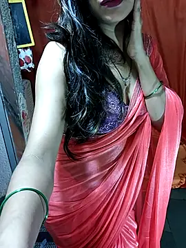 Snapshot of SHANAYA94 chatting on September 25, 2025, 6:33 pm SHANAYA94 online show from September 25, 2025, 6:33 pm