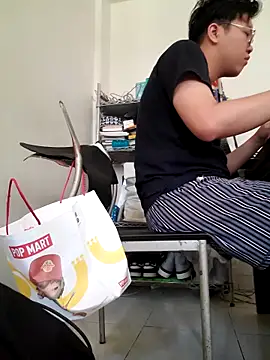 Snapshot of ksshp9502 chatting on September 28, 2025, 3:01 am ksshp9502 online show from September 28, 2025, 3:01 am