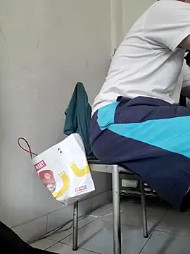 Snapshot of ksshp9502 chatting on October 23, 2025, 6:34 am ksshp9502 online show from October 23, 2025, 6:34 am