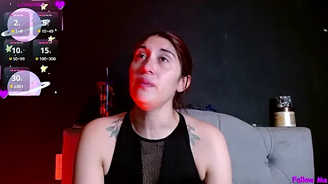 Red-moon1 online show from February 25, 2026, 4:33 am