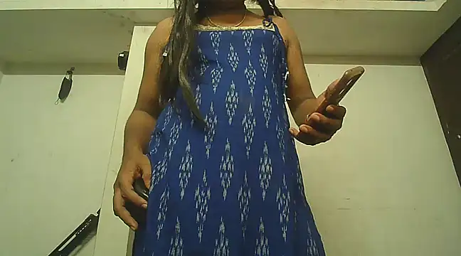 Snapshot of Akhilamolu_the_transsissy chatting on March 8, 2025, 6:26 pm Akhilamolu the transsissy online show from March 8, 2025, 6:26 pm