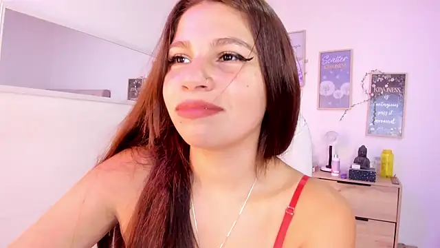 bluee hazell online show from February 12, 2025, 11:40 am