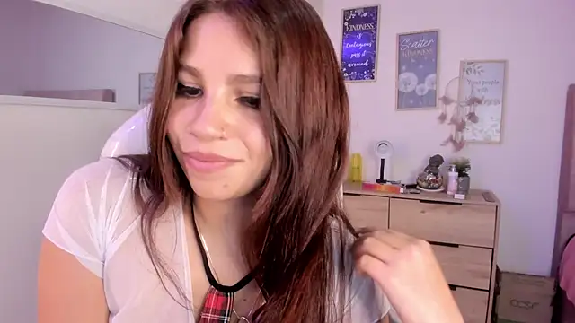 bluee hazell online show from March 7, 2025, 5:38 pm