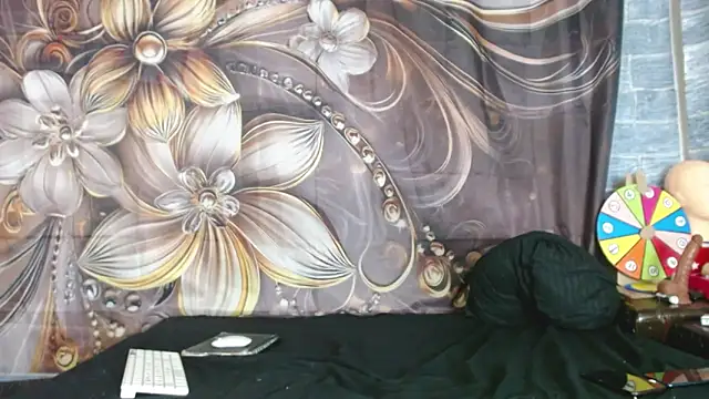 sweet Allys online show from December 21, 2025, 11:12 pm