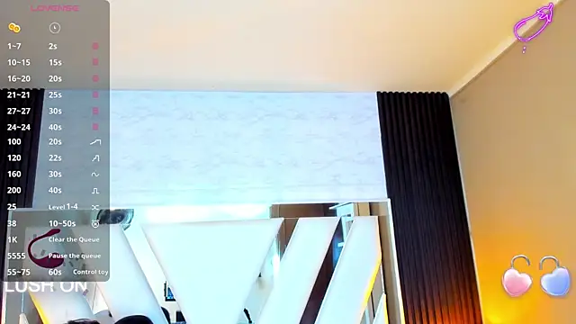 Linda4Petite online show from September 19, 2025, 6:08 pm