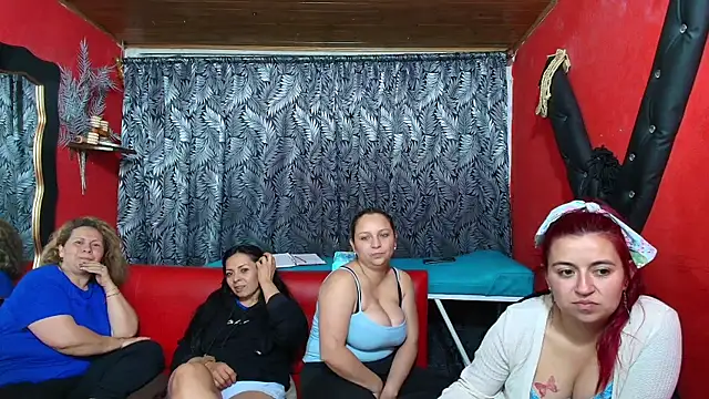 Snapshot of lesbiancuple chatting on March 12, 2025, 3:46 am lesbiancuple online show from March 12, 2025, 3:46 am