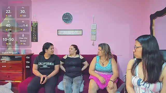 Snapshot of lesbiancuple chatting on October 15, 2025, 1:44 pm lesbiancuple online show from October 15, 2025, 1:44 pm