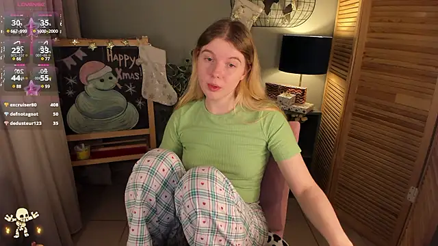 ohmyJuliet online show from December 7, 2024, 12:56 pm