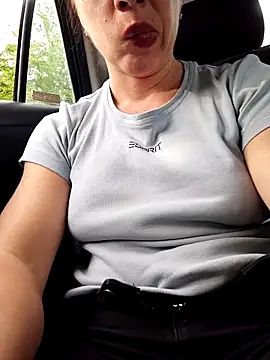 SquirtyMellissaLabia online show from May 19, 2026, 3:07 pm