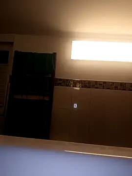 Curvy Milf Stella online show from February 4, 2026, 6:08 am