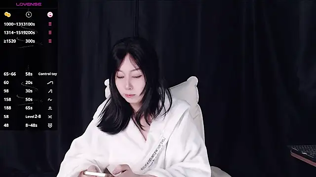 qianqian  online show from March 22, 2026, 2:20 pm