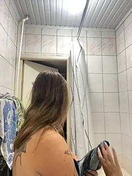 Sandra SW  online show from October 3, 2025, 6:38 pm