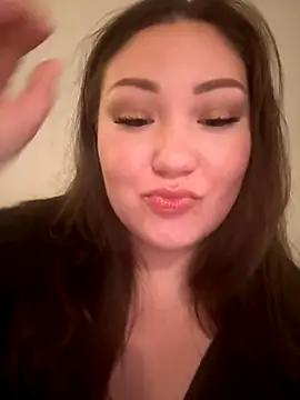 RosieDixx online show from November 8, 2025, 3:07 am