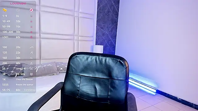 kimbrownn online show from April 15, 2026, 11:28 am