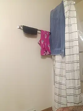 Snapshot of yellowwetfox chatting on March 3, 2026, 2:12 pm yellowwetfox online show from March 3, 2026, 2:12 pm