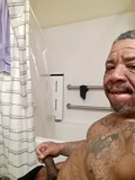 yellowwetfox online show from March 11, 2026, 1:39 pm