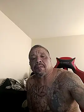 yellowwetfox online show from March 27, 2026, 3:45 pm