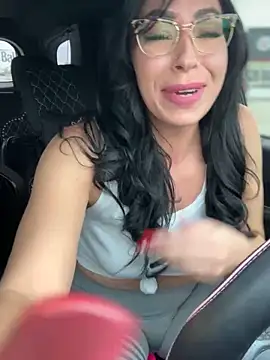 annablisss online show from February 1, 2025, 9:40 pm