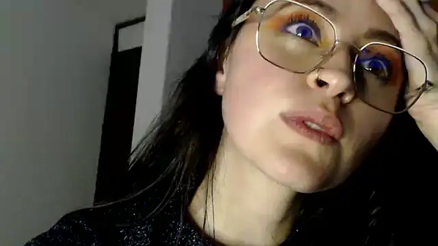 Juls winter  online show from February 13, 2025, 7:42 pm