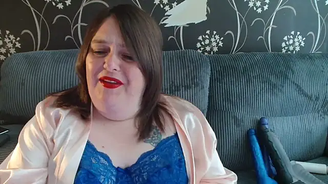 HouseWifeWhore Milf online show from September 16, 2025, 12:50 pm