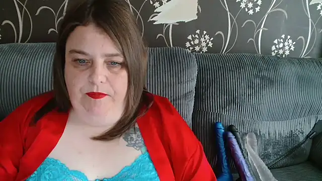 HouseWifeWhore Milf online show from October 7, 2025, 2:58 pm