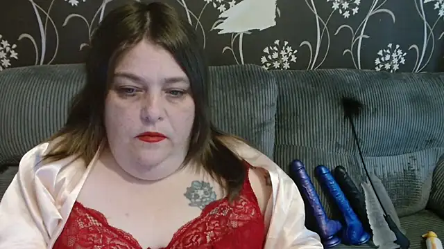 HouseWifeWhore Milf online show from October 13, 2025, 3:34 pm