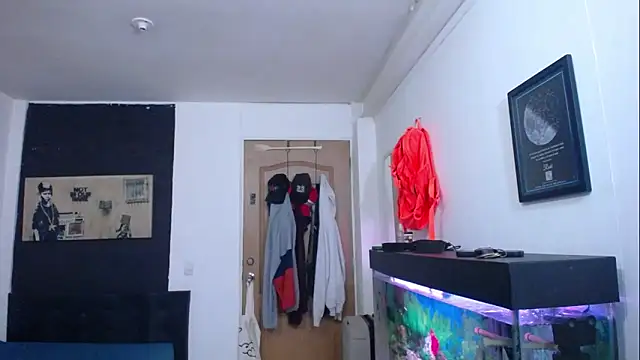 romeolovedark online show from January 31, 2025, 4:36 am