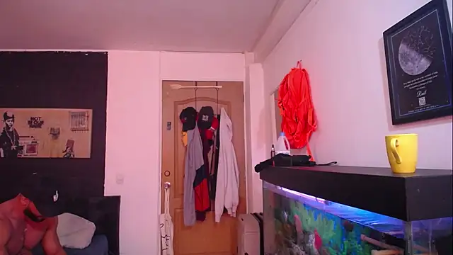 romeolovedark online show from February 5, 2025, 6:26 pm