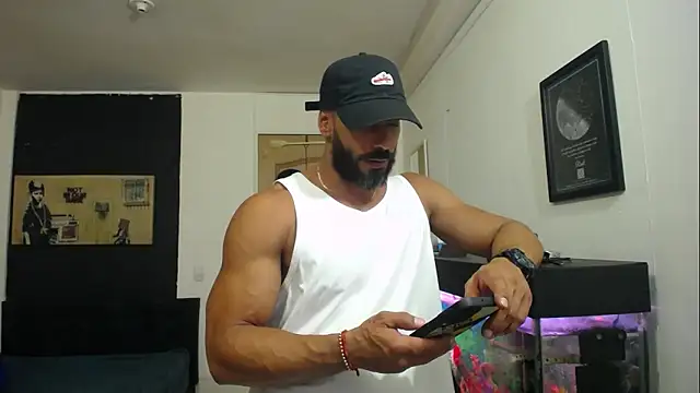 romeolovedark online show from March 3, 2025, 4:36 am