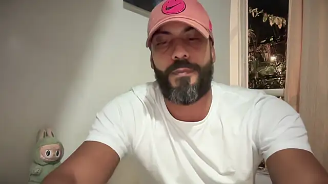 romeolovedark online show from December 22, 2025, 3:25 am