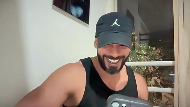 romeolovedark online show from February 3, 2026, 2:53 am