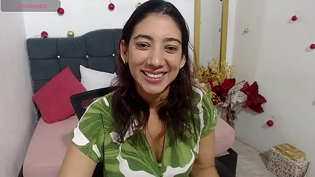 Eva Rodriguez  online show from January 11, 2026, 5:51 pm