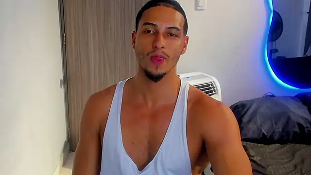 Snapshot of Kris_Khalifa69 chatting on October 1, 2025, 3:01 am Kris Khalifa69 online show from October 1, 2025, 3:01 am