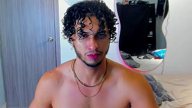 Snapshot of Kris_Khalifa69 chatting on December 14, 2025, 2:17 am Kris Khalifa69 online show from December 14, 2025, 2:17 am