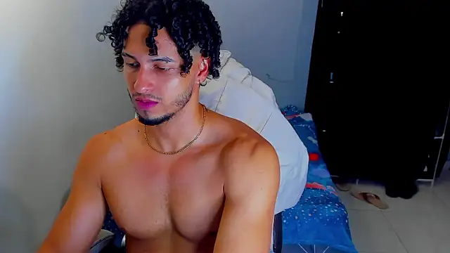 Snapshot of Kris_Khalifa69 chatting on January 18, 2026, 3:10 am Kris Khalifa69 online show from January 18, 2026, 3:10 am