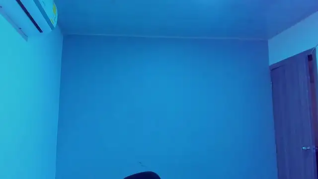 Snapshot of Kris_Khalifa69 chatting on February 7, 2026, 5:27 pm Kris Khalifa69 online show from February 7, 2026, 5:27 pm