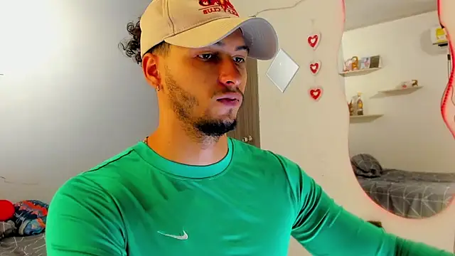 Snapshot of Kris_Khalifa69 chatting on February 20, 2026, 9:04 pm Kris Khalifa69 online show from February 20, 2026, 9:04 pm