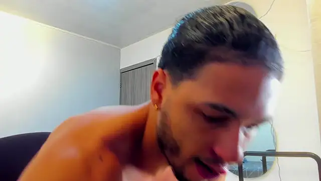 Snapshot of Kris_Khalifa69 chatting on February 23, 2026, 3:53 pm Kris Khalifa69 online show from February 23, 2026, 3:53 pm