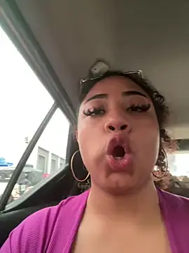 420Geminis online show from December 20, 2024, 4:14 pm