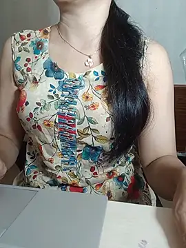 Snapshot of Chanchal--Navya chatting on May 23, 2026, 6:23 pm Chanchal--Navya online show from May 23, 2026, 6:23 pm
