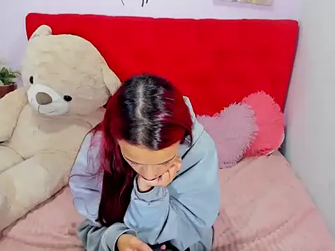 GiannaGoddes online show from January 16, 2025, 11:26 am