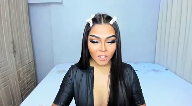 shantal r0mance online show from February 6, 2025, 1:49 am