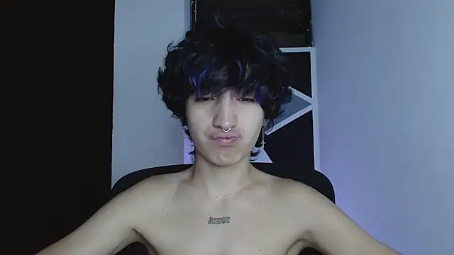 Snapshot of littlextreme chatting on February 14, 2026, 5:37 am littlextreme online show from February 14, 2026, 5:37 am