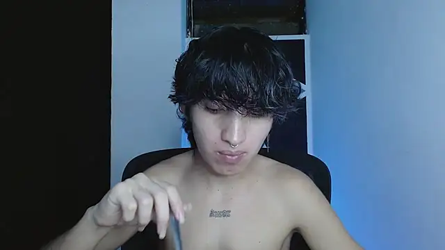 Snapshot of littlextreme chatting on February 23, 2026, 1:36 am littlextreme online show from February 23, 2026, 1:36 am