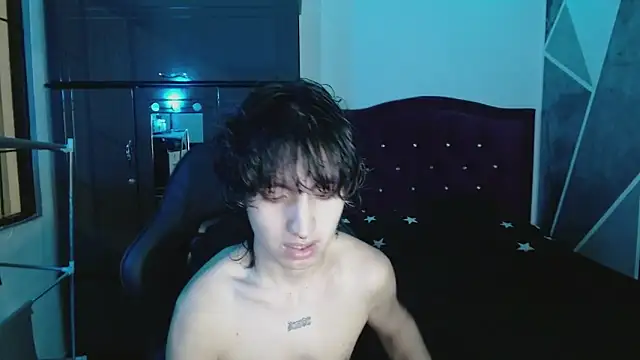 littlextreme online show from April 13, 2026, 4:29 am