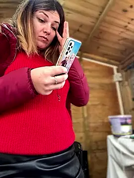 Snapshot of DaisyVibesss chatting on December 7, 2024, 10:01 am DaisyVibesss online show from December 7, 2024, 10:01 am