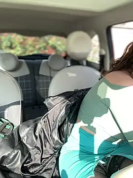 Snapshot of DaisyVibesss chatting on March 7, 2025, 9:51 am DaisyVibesss online show from March 7, 2025, 9:51 am