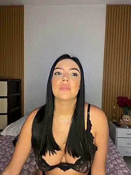 brianna 196 online show from January 29, 2025, 8:04 pm